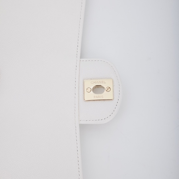 CHANEL WHITE CAVIAR LEATHER CLASSIC TIMELESS FLAP CLUTCH 2020 - Picture 6 of 9